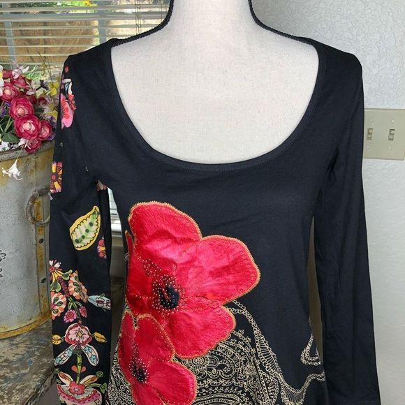 Desigual Black Knit Mini Dress/Tunic with Floral Appliqué - Picture 2 of 16